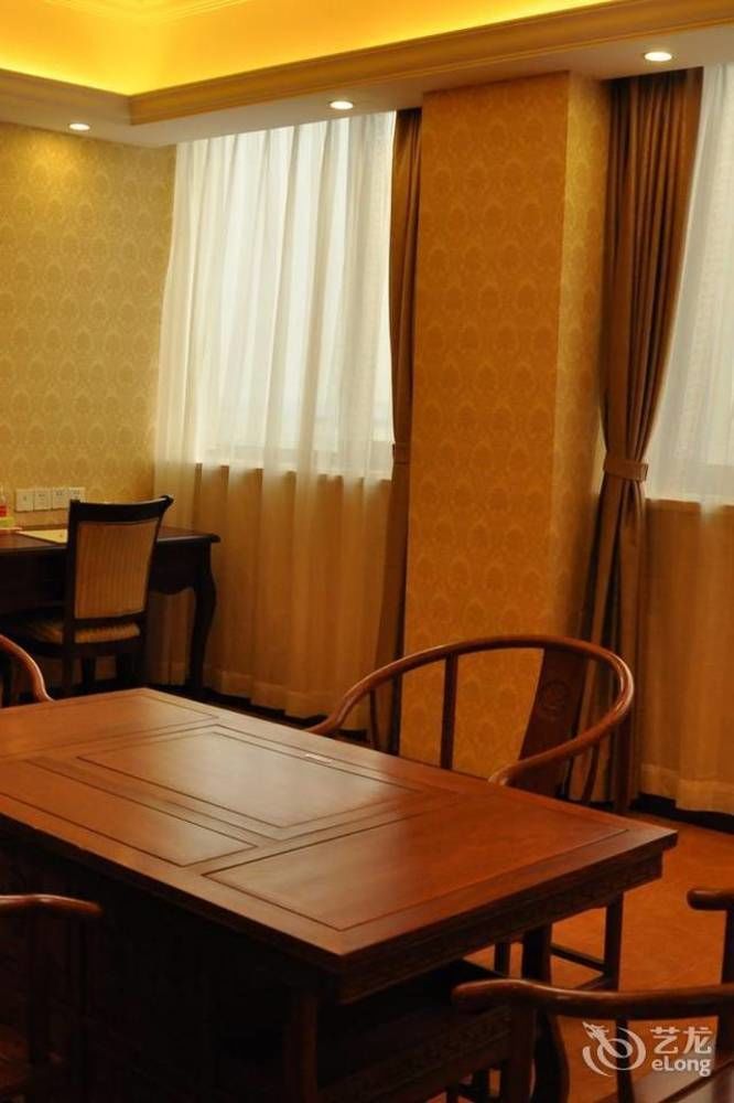 Hotel Vienna Sh Fengxian Nanqiao Jinhai Road